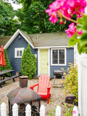 Cottage 5-6 - 2 Bedroom / 1 Bath End Unit